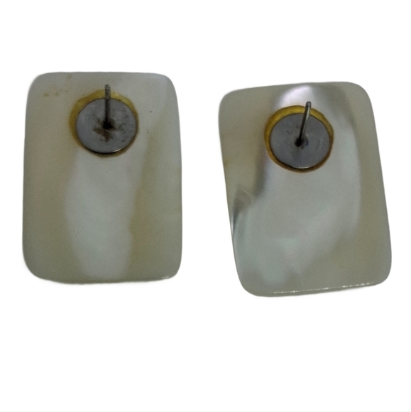 VINTAGE POLISHED & SHAPED MOTHER OF PEARL STATEMENT EARRINGS - Picture 5 of 5